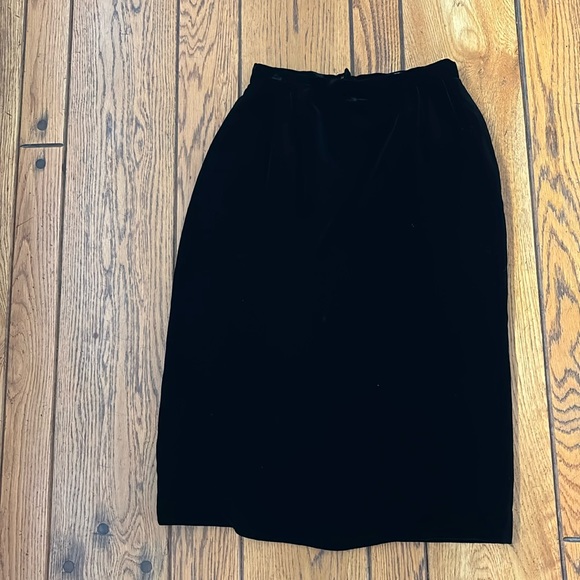 Velvet Skirt Size 8 - Picture 1 of 4
